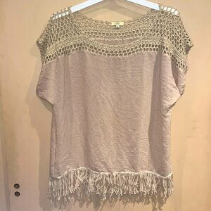 Kori America short sleeve mixed media top size large, cream light weight